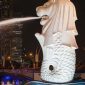 Patung Merlion dibuat oleh pematung Singapura, Lim Nang Seng, dan dirancang pematung Australia James Martin. (Instagram.com/@infoikondunia)
