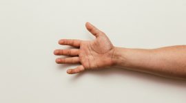 Perempuan Tewas Tertabrak KRL di Ciputat. (Pexels.com/
Juan Pablo Serrano Arenas)