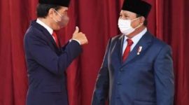 Presiden Joko widodo Bersama Menhan Prabowo Subianto. (Dok. fraksigerindra.id)
