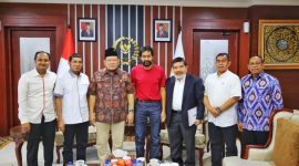 Mantan Wakil Gubernur Aceh, yang juga eks Panglima GAM, Muzakir Manaf, menemui Ketua DPD RI, AA LaNyalla Mahmud Mattalitti. (Dok. Lanyallacenter.id)