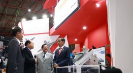 Menteri Pertahanan RI Prabowo Subianto, mendampingi Presiden RI Joko Widodo. (Dok. Tim Media Prabowo)
