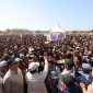 Ketua Umum Partai Gerindra Prabowo Subianto saat bersama Masyarakat. (Facbook.com/@Prabowo Subianto)
