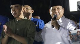 Ketua Umum Partai Gerindra Prabowo Subianto bersama Walikota Solo Gibran Rakabuming Raka. (Facbook.com/@Prabowo Subianto )  