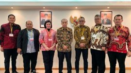 Foto : Ketua Komisioner BNSP, Syamsi Hari, Prof. Amilin, dan NS. Aji Martono Bersama Konjen, BNSP dan Kemendikbud Ristek, dalam rangka Mempererat Kerja Sama Sertifikasi Profesi, Hongkong (21/12/23). (Doc.BNSP)