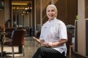 Petty Elliott membawa kecintaannya yang mendalam terhadap warisan kuliner Indonesia ke Bejana, merayakan cita rasa, tradisi, dan kisah autentik melalui hidangan yang berakar pada kekayaan dan keberagaman Nusantara.